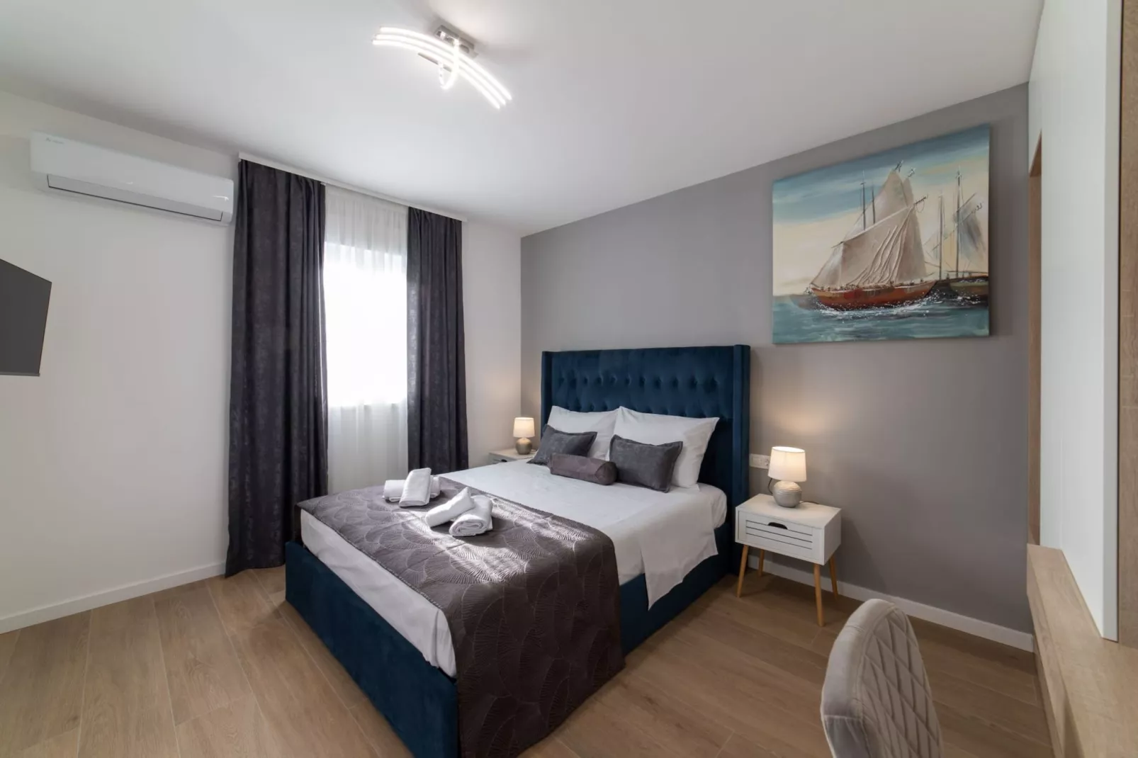 Luxury Kastela Villa with Heated Pool and Lounge Area - Four Bedroom Villa - Bedroom