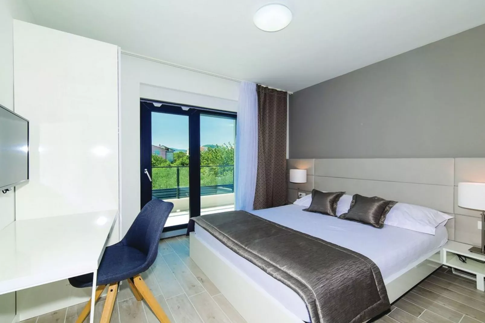 Modern Kastel Villa with Private Pool, Gym, and Large Outdoor Space - Eight Bedroom Villa