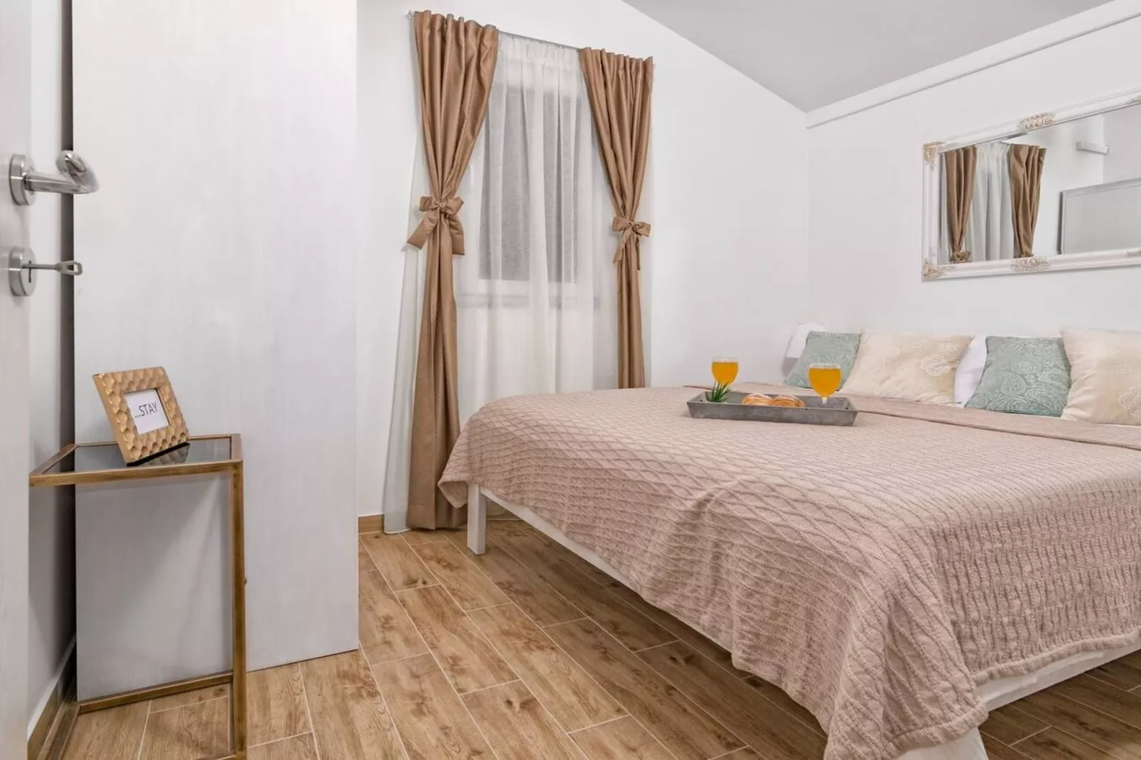Hidden Gem Holiday Home with Pool in Kastel Stafilic - Two Bedroom Holiday Home with Pool - Bedroom
