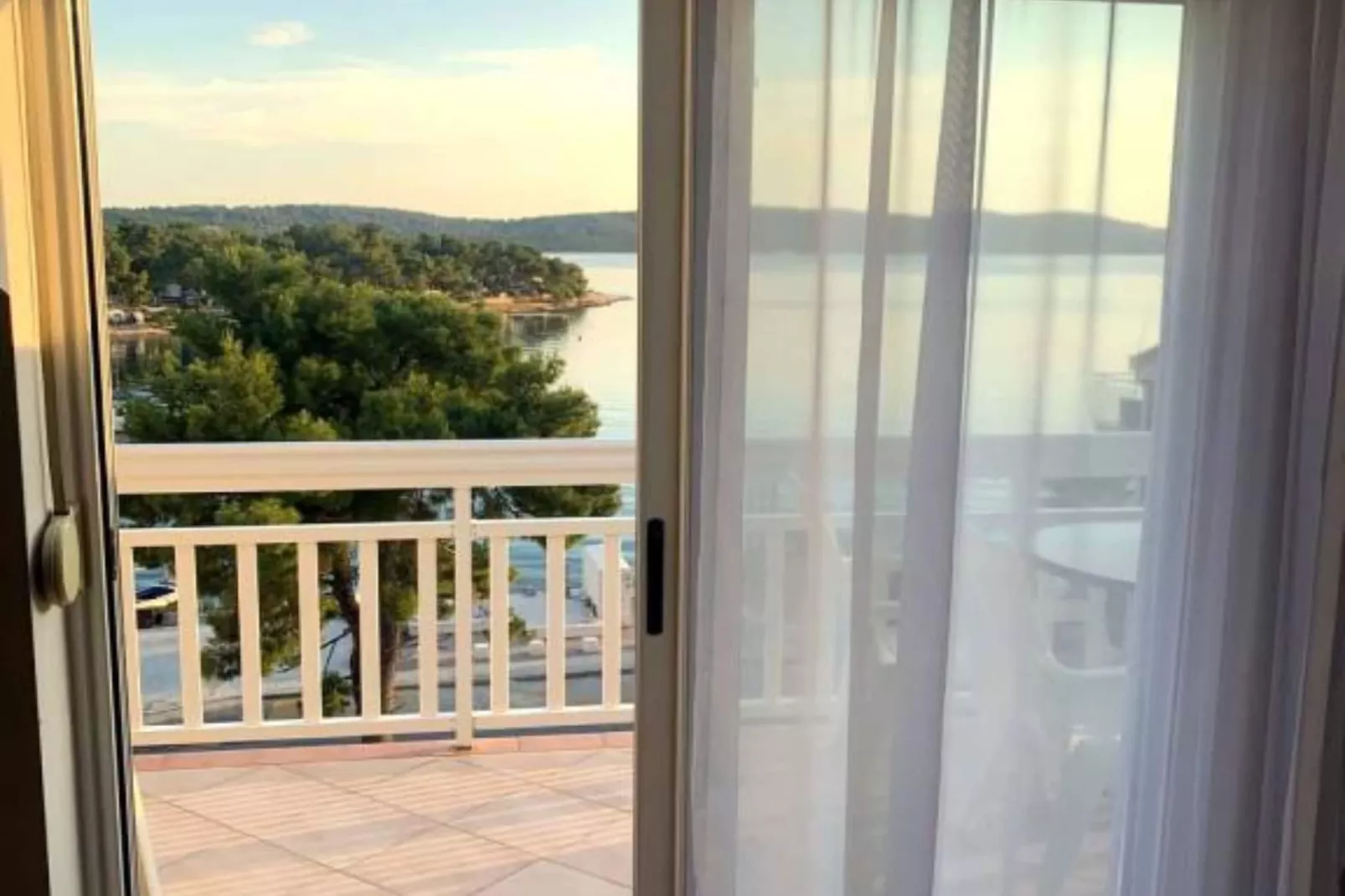 Villa Tomi  - Studio with Balcony (4) - Terrasse/Balkon