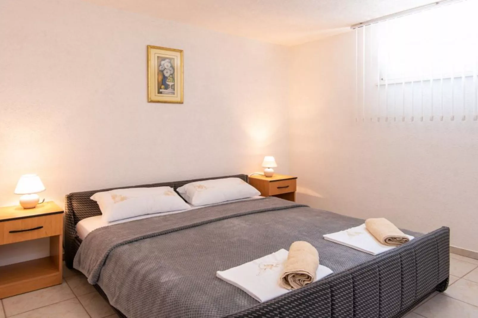 Peaceful Apartments Harfa - Two Bedroom Apartment 3 - Chambre