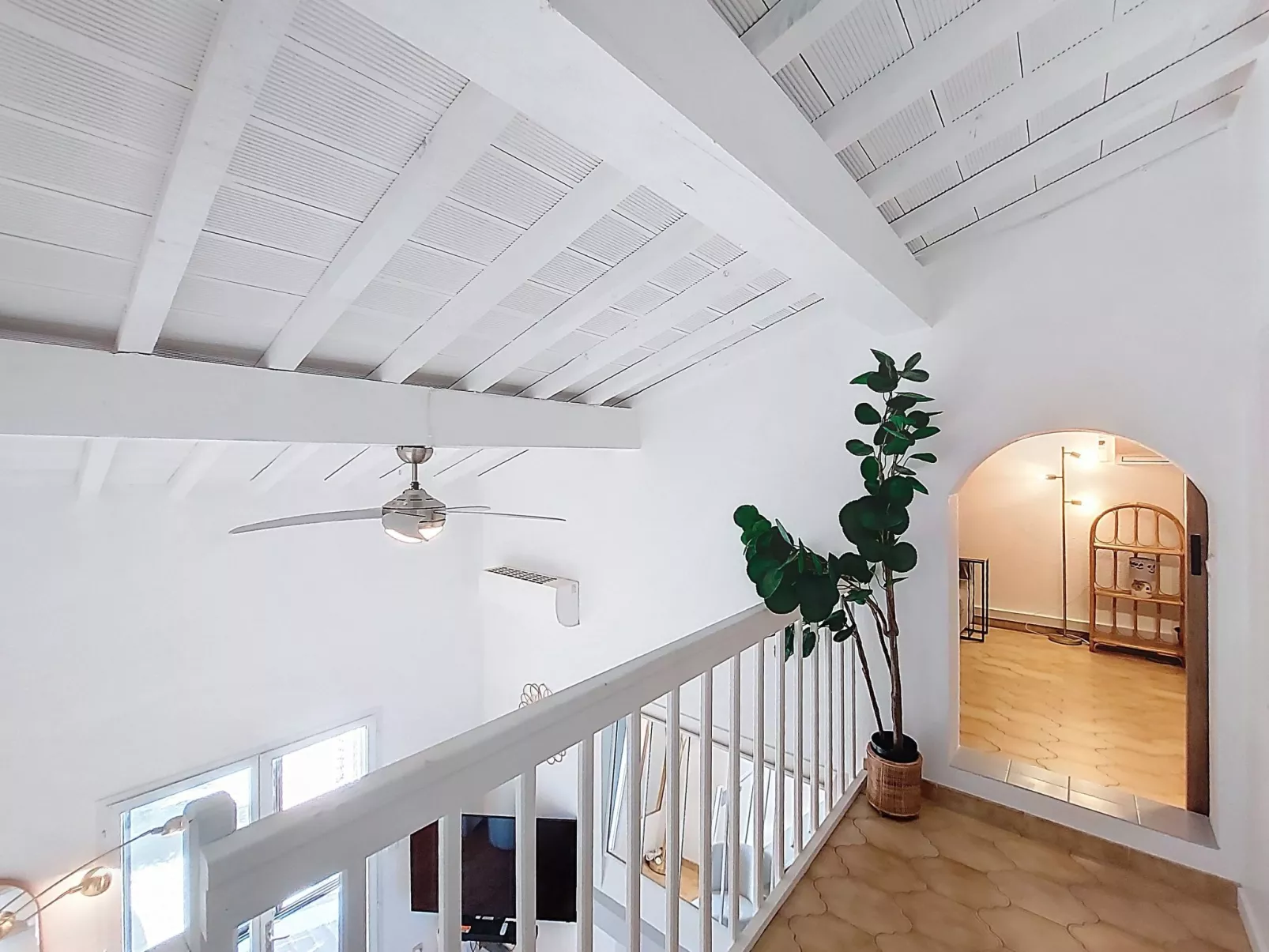 Le Mas des Oliviers - Inside