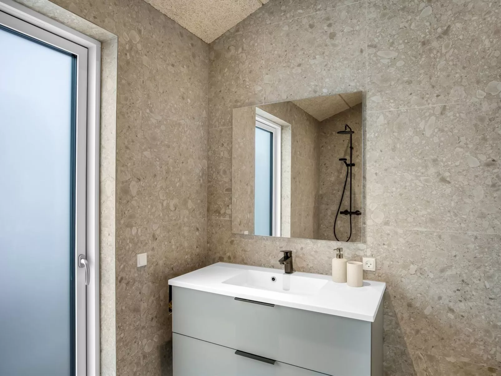 "France" - 1km from the sea - Drinnen