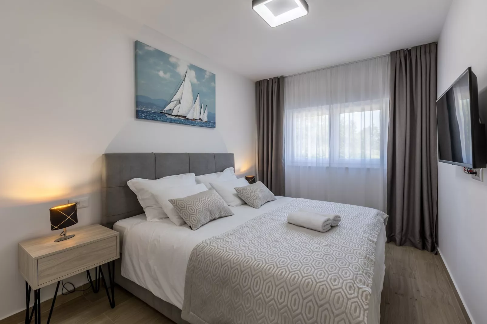 Scenic Kastel Luksic Apartments - One Bedroom Apartment (owner sjever manji) - Chambre