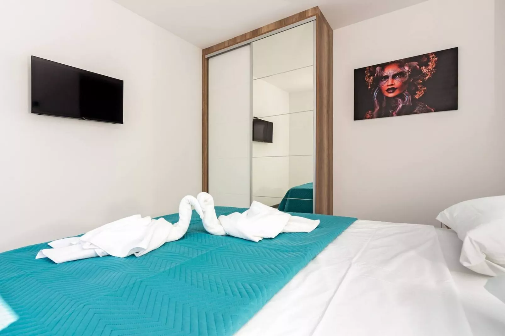 Modern Apartments with Private Balcony - Premium One Bedroom Apartment (Owner S2) - Schlafzimmer