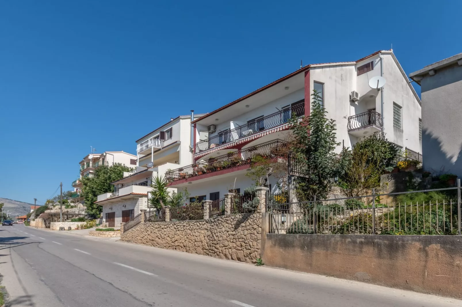 Charming Trogir Apartments with Balcony - One Bedroom Apartment with Balcony - Outdoor