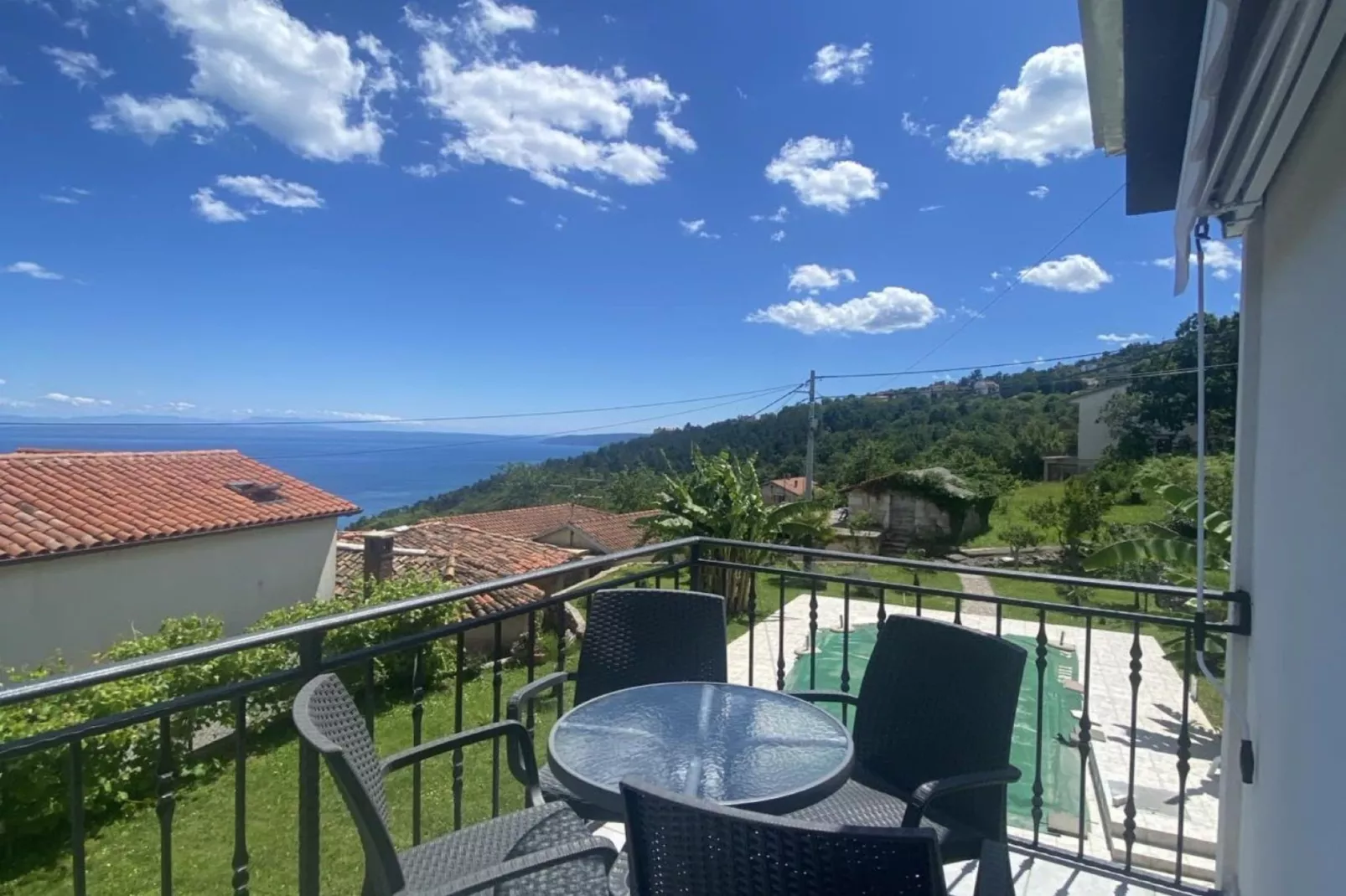 Luxury Lovran Apartments with Swimming Pool - Classic One Bedroom Apartment - Terrace balcony