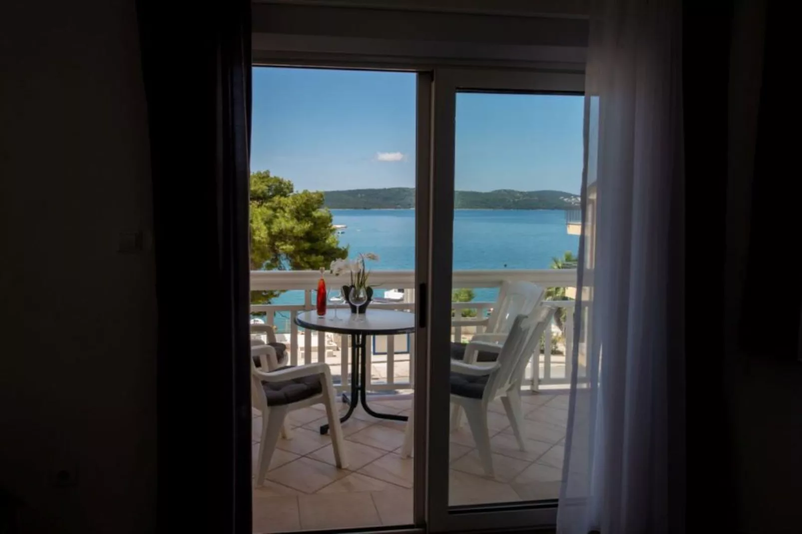 Villa Tomi - Comfort One Bedroom Apartment (11) - Terrace balcony