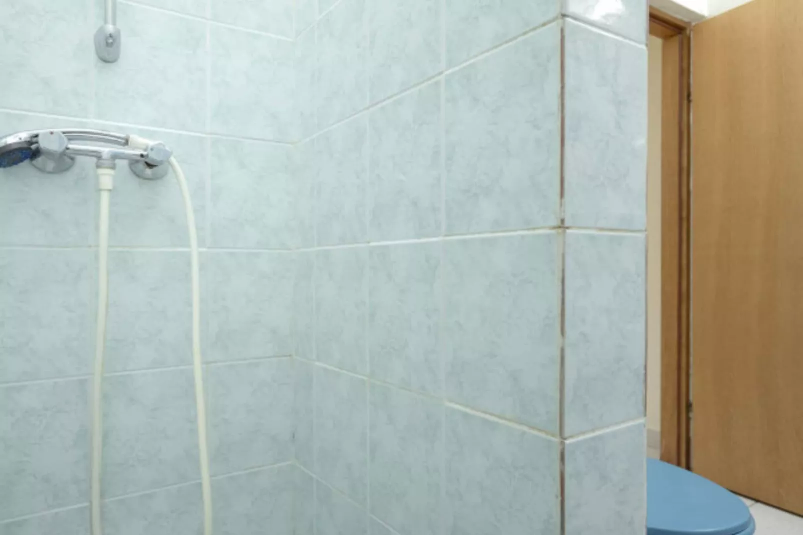 Studio (A3) - Bathroom