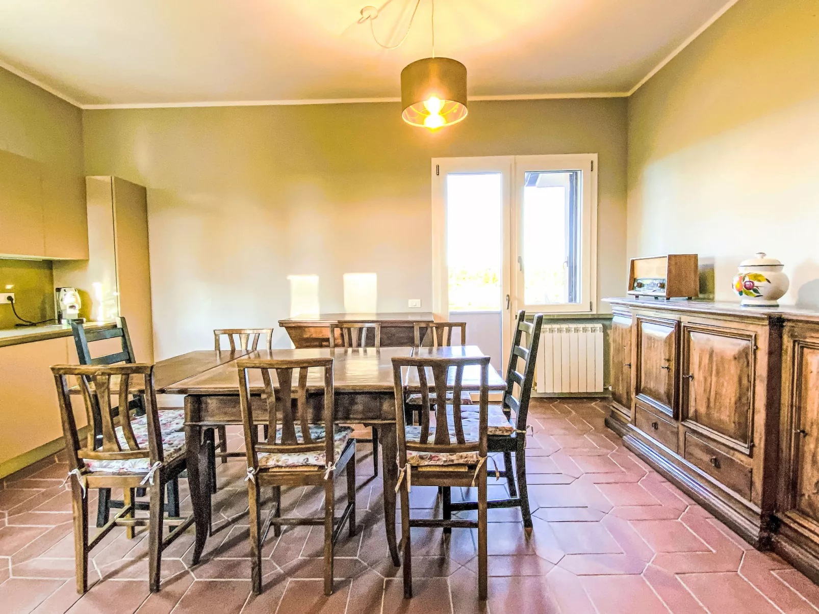 Rose Adriano Home - Drinnen
