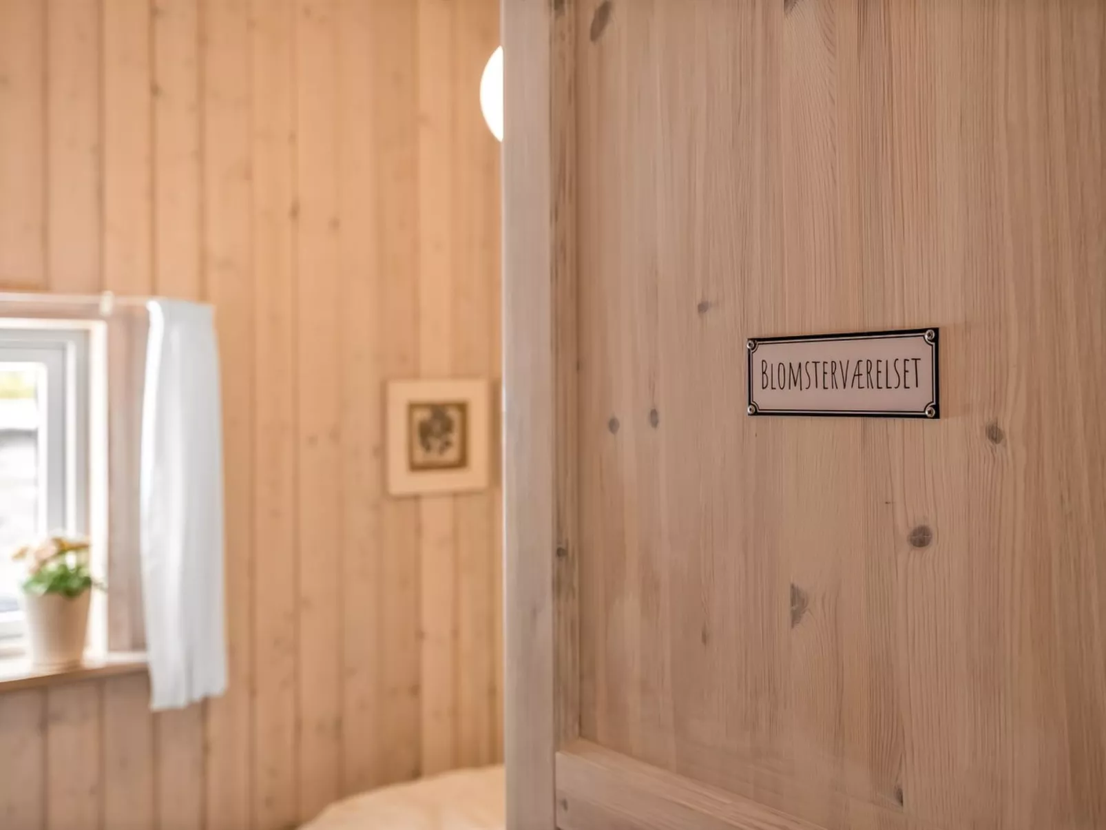 "Rickmer" - 1.9km from the sea - Inside