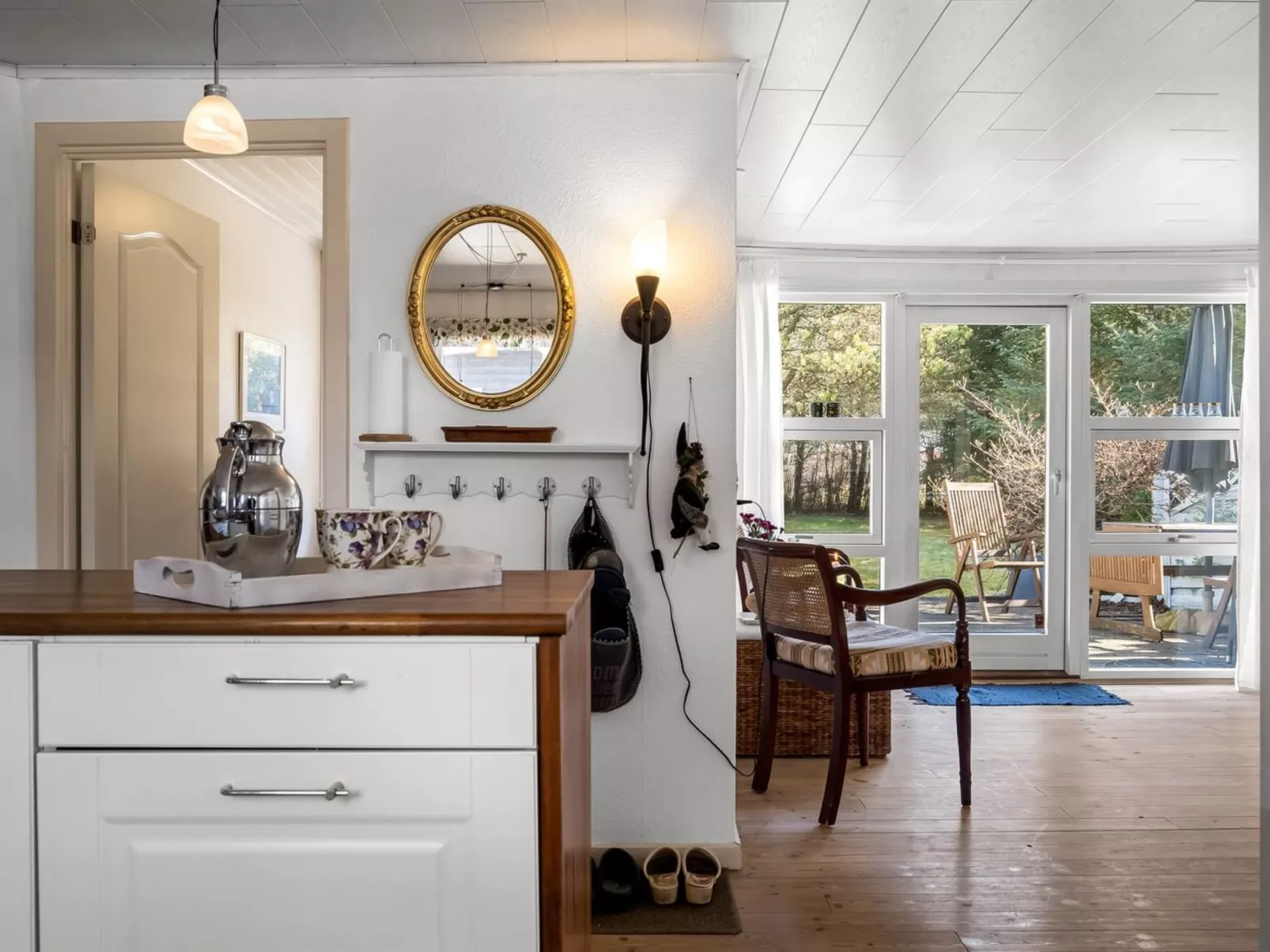 "Jamie" -  from the sea - Dedans