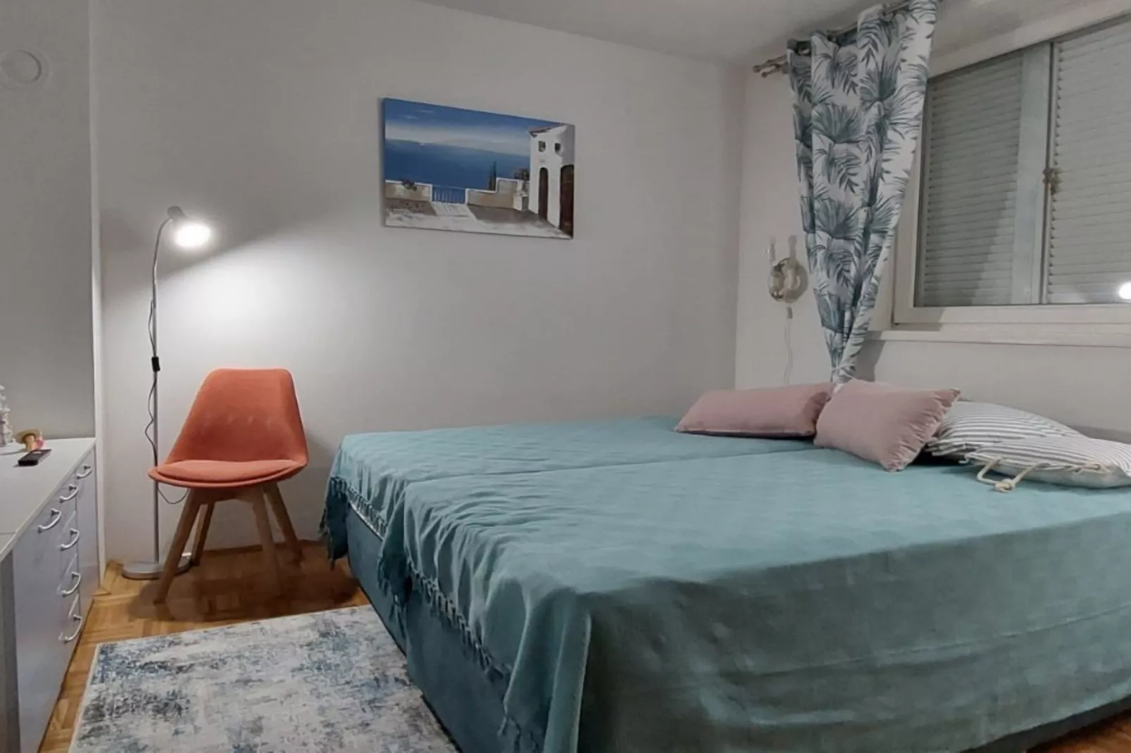 Charming Crikvenica Beachfront Apartment - One Bedroom Apartment - Chambre