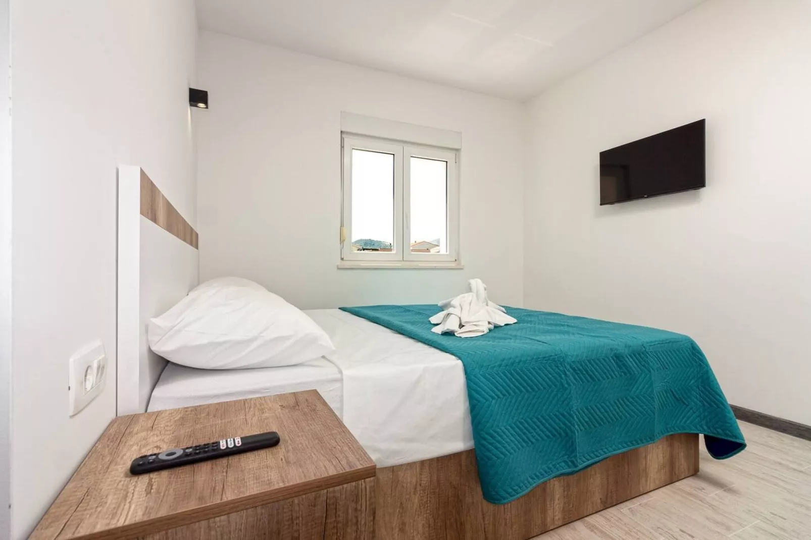 Modern Apartments with Private Balcony - Premium One Bedroom Apartment (Owner S2) - Schlafzimmer