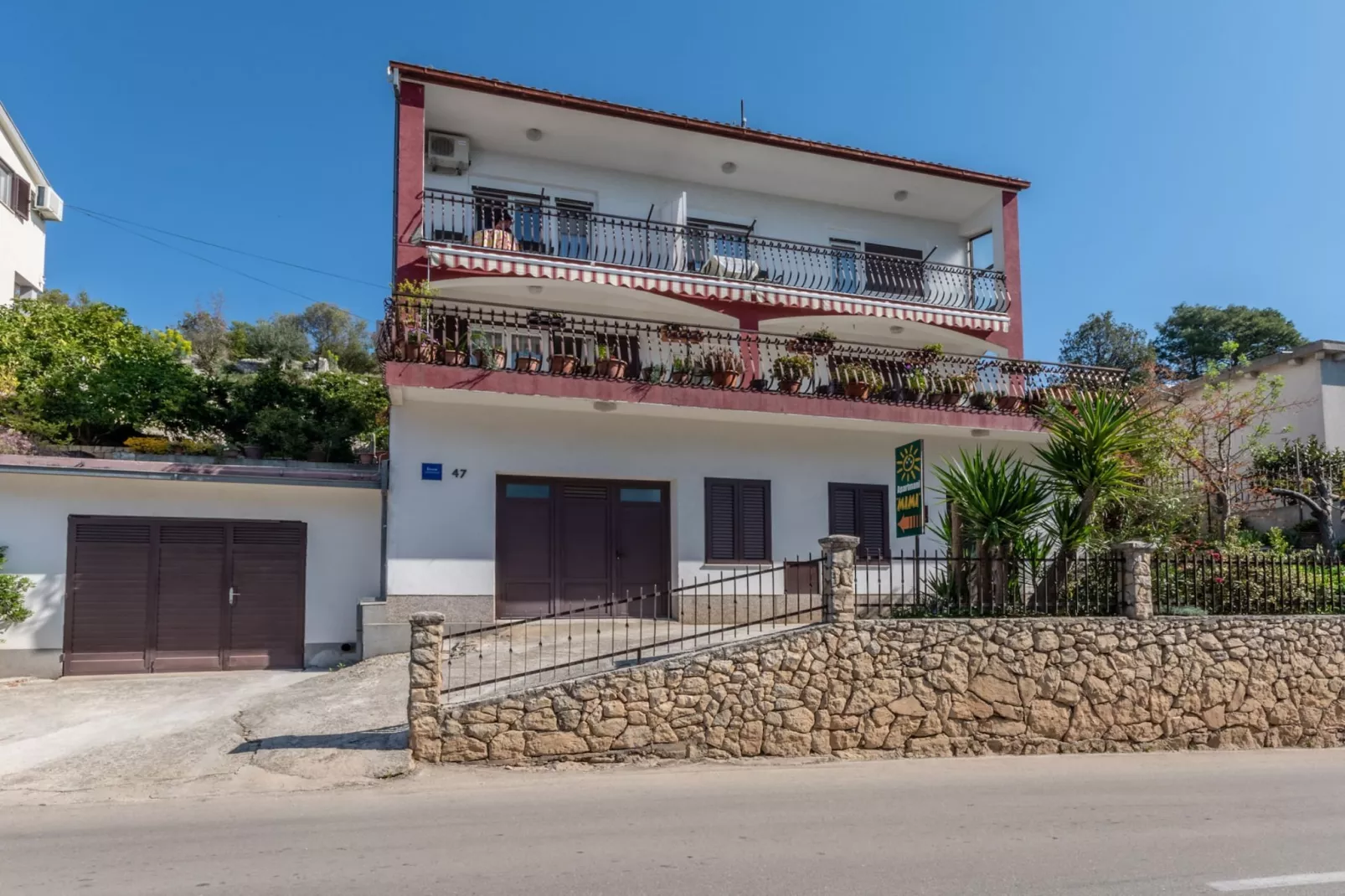 Charming Trogir Apartments with Balcony - Comfort One Bedroom Apartment with Balcony - Im Freien