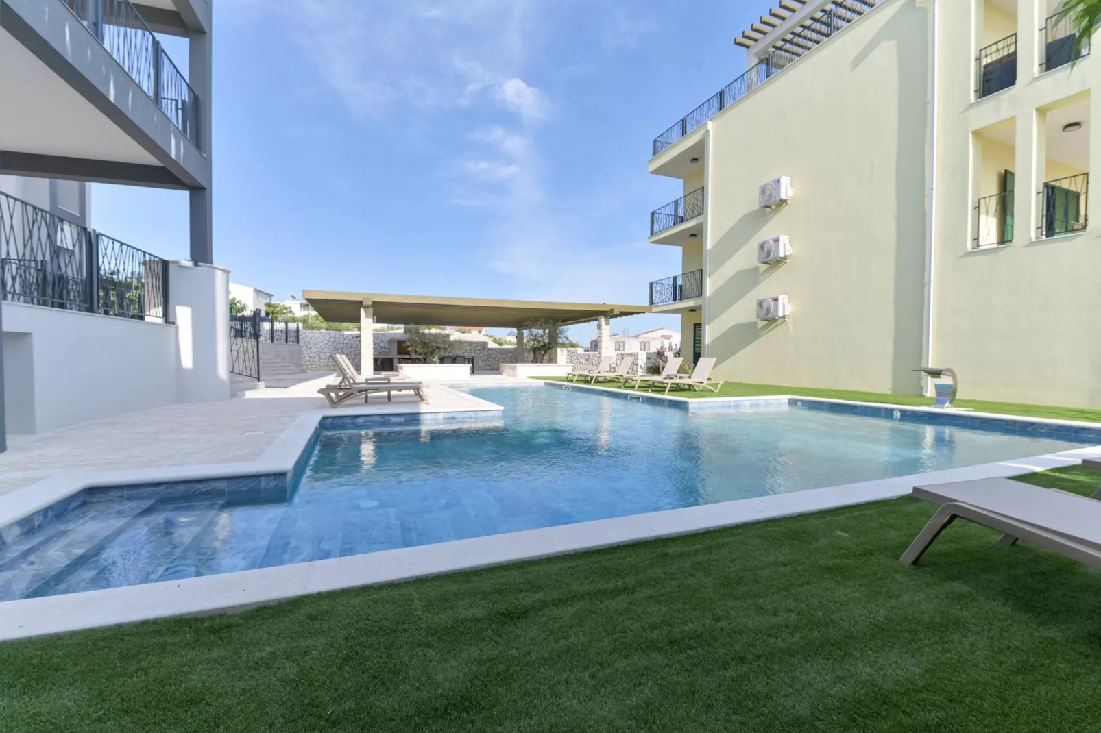 Luxury Living at Horizon Retreat - Two Bedroom Apartment (owner South S3) - Swimming pool