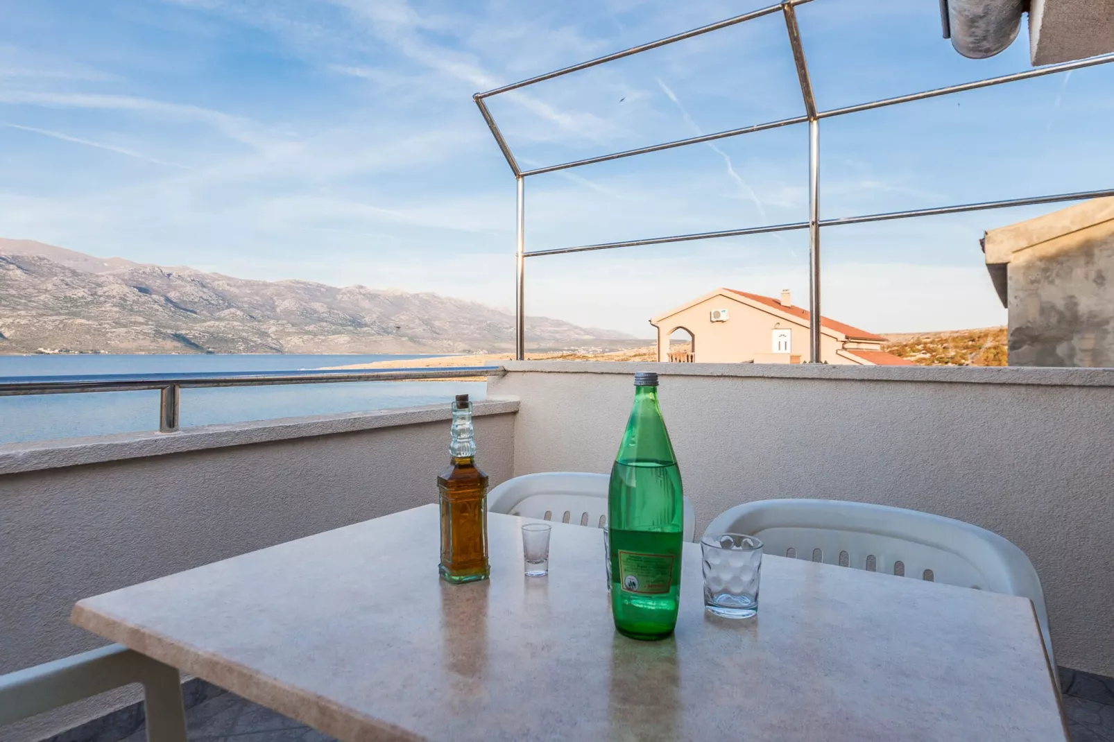 Cozy Apartments in Zadar with Sea and Mountain Views - Studio Apartment (owner 2) - Terrasse / balcon