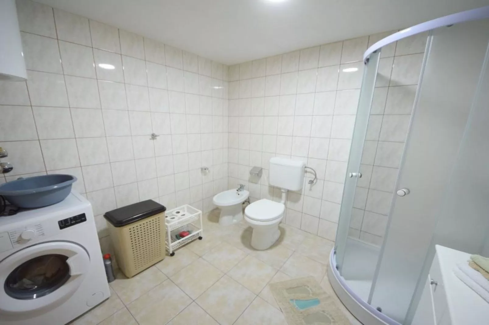 Peaceful Apartments Harfa - Two Bedroom Apartment 3 - Salle de bain
