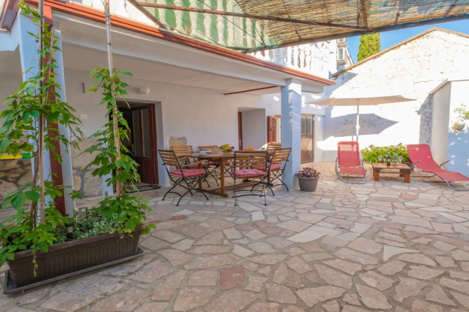 Exquisite Holiday Home with Private Pool and Sauna - Three Bedroom Holiday Home - Extérieur