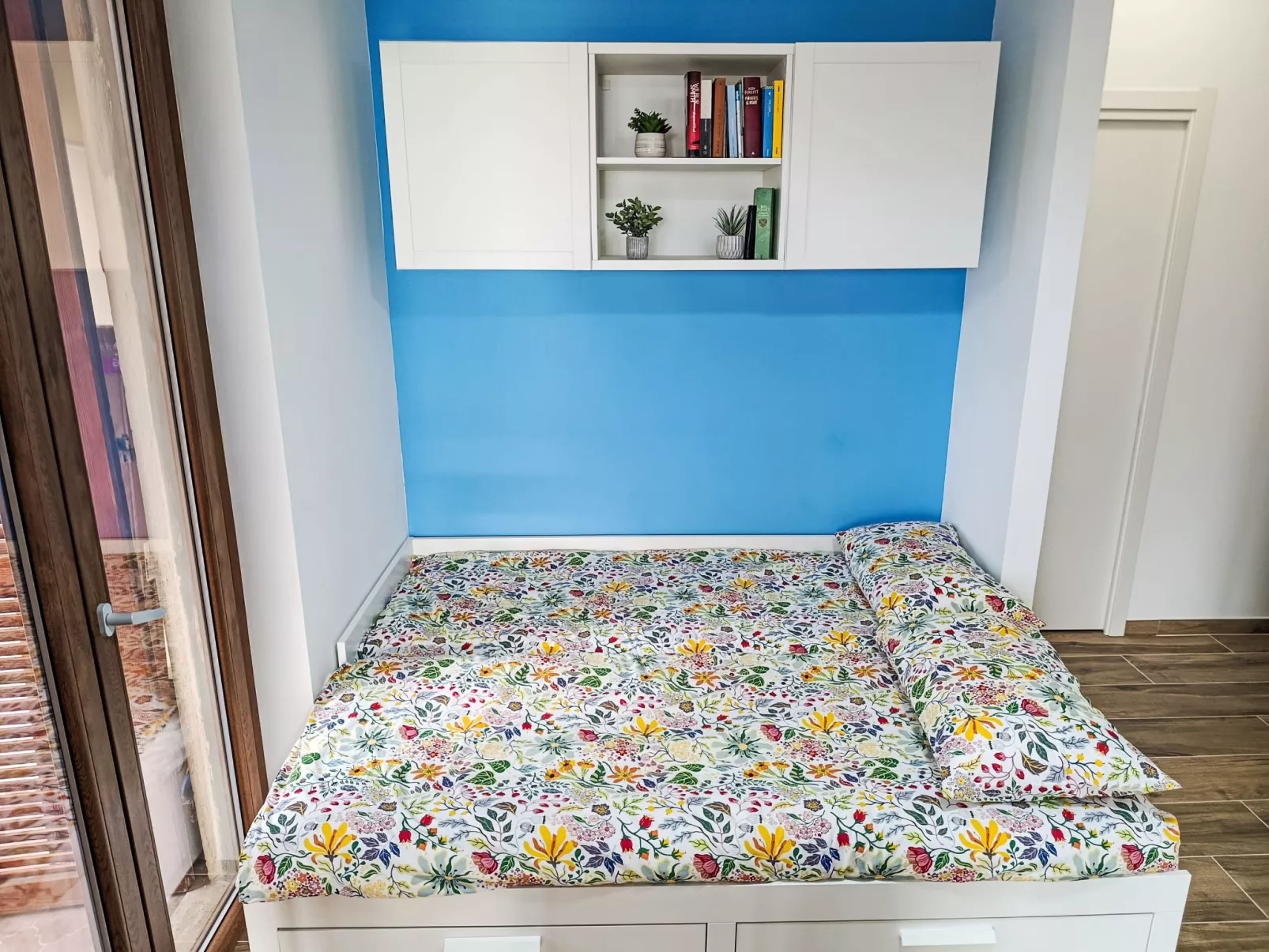 Titti e Giba - Dedans