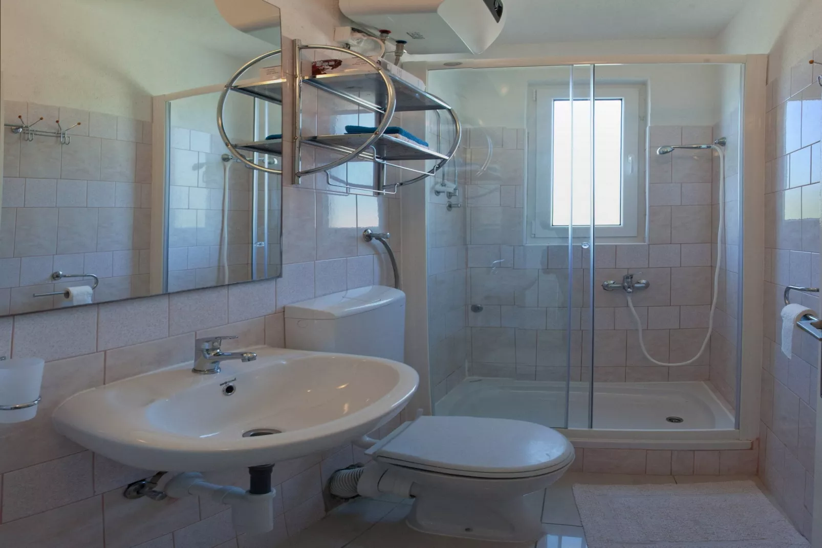 Wonderful Visinisce Apartments with Terrace and Sea Views - Standard Three Bedroom Apartment (Owner 2) - Bathroom