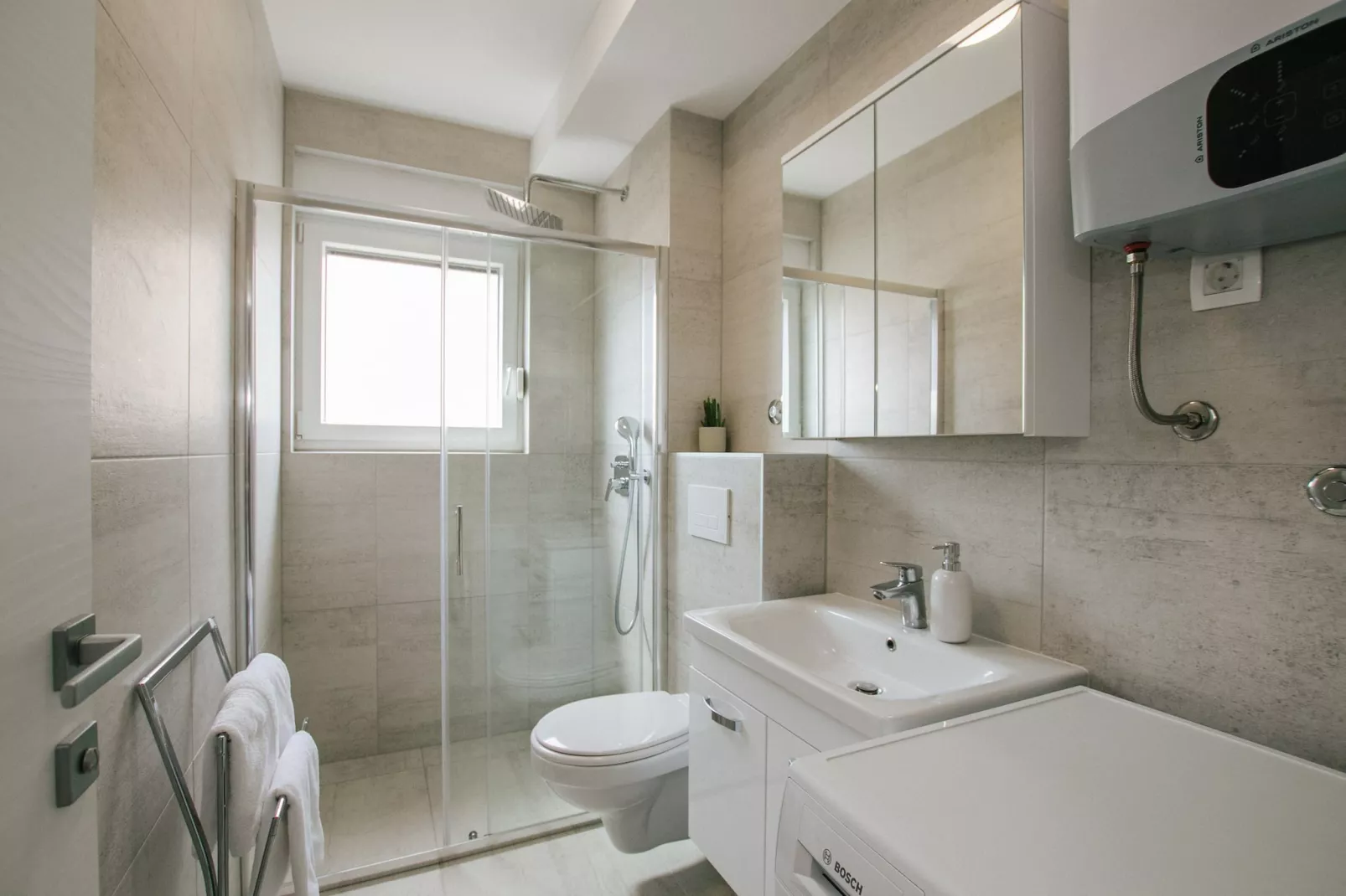 Spacious Luxury Trogir Apartments - Comfort Two Bedroom Apartment (Marin 3) - Bathroom