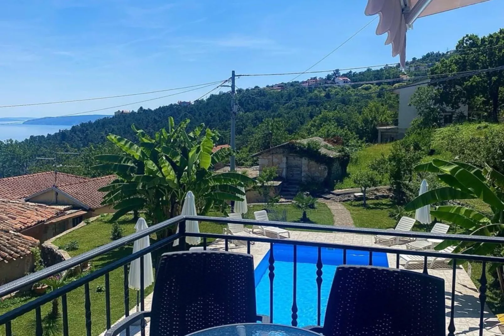 Luxury Lovran Apartments with Swimming Pool - Classic One Bedroom Apartment - Terrace balcony