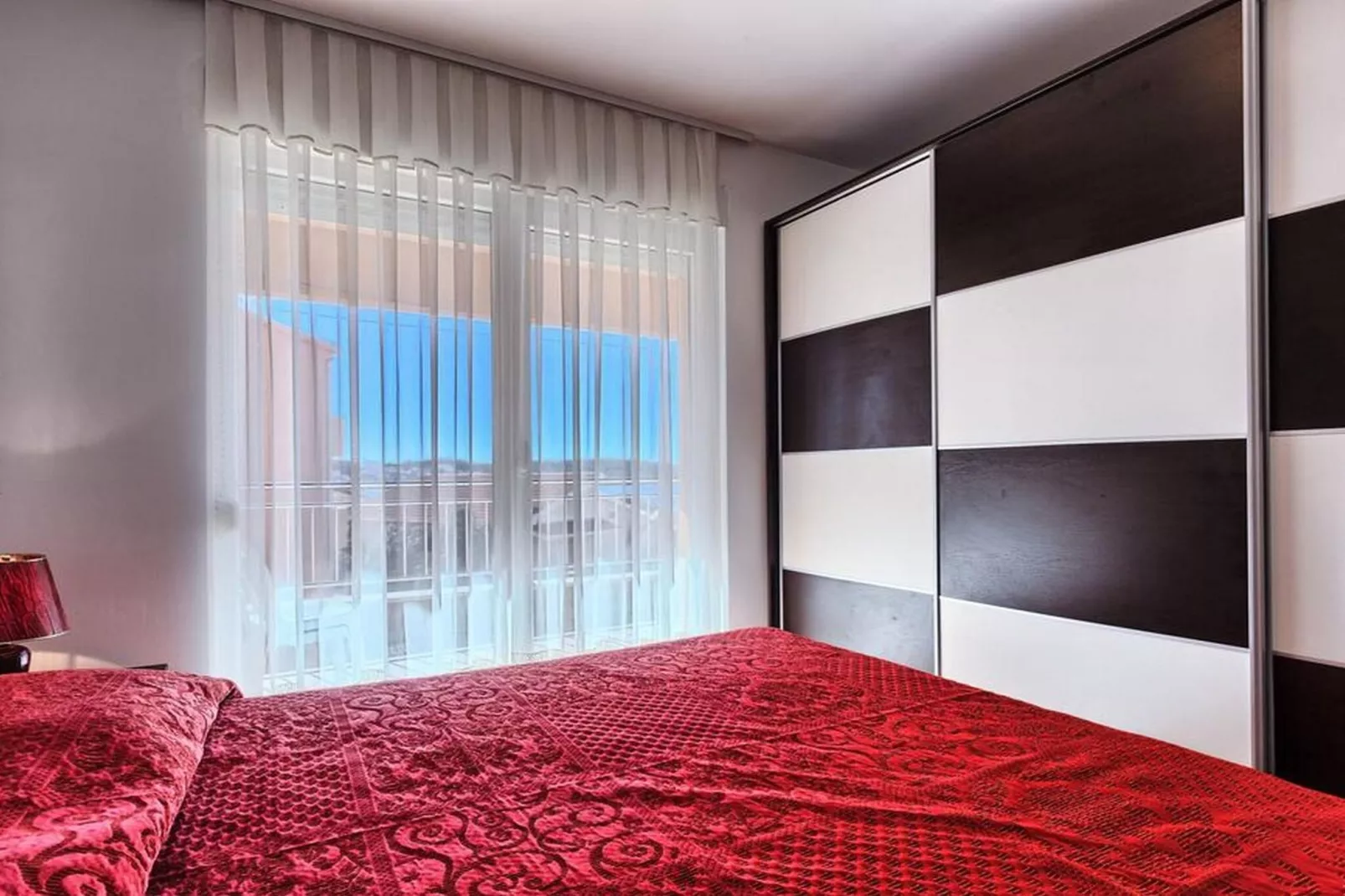 Luxury Apartment Okrug Gornji with Sea View and Pool - Three Bedroom Apartment with Sea View and Pool - Schlafzimmer