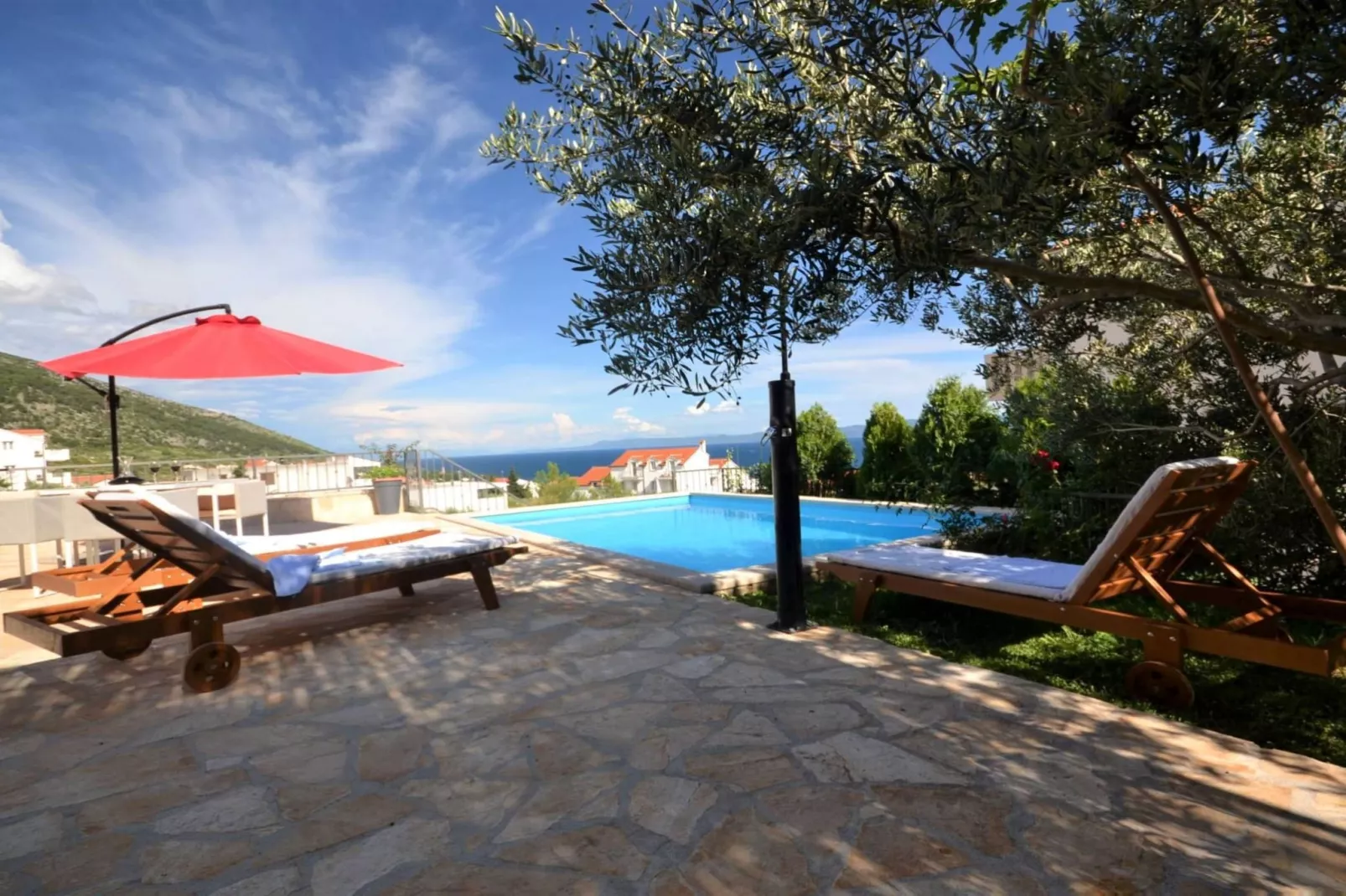 Marvelous Escape Bol Island Villa with Pool - Three Bedroom Villa with Pool - Schwimmbad