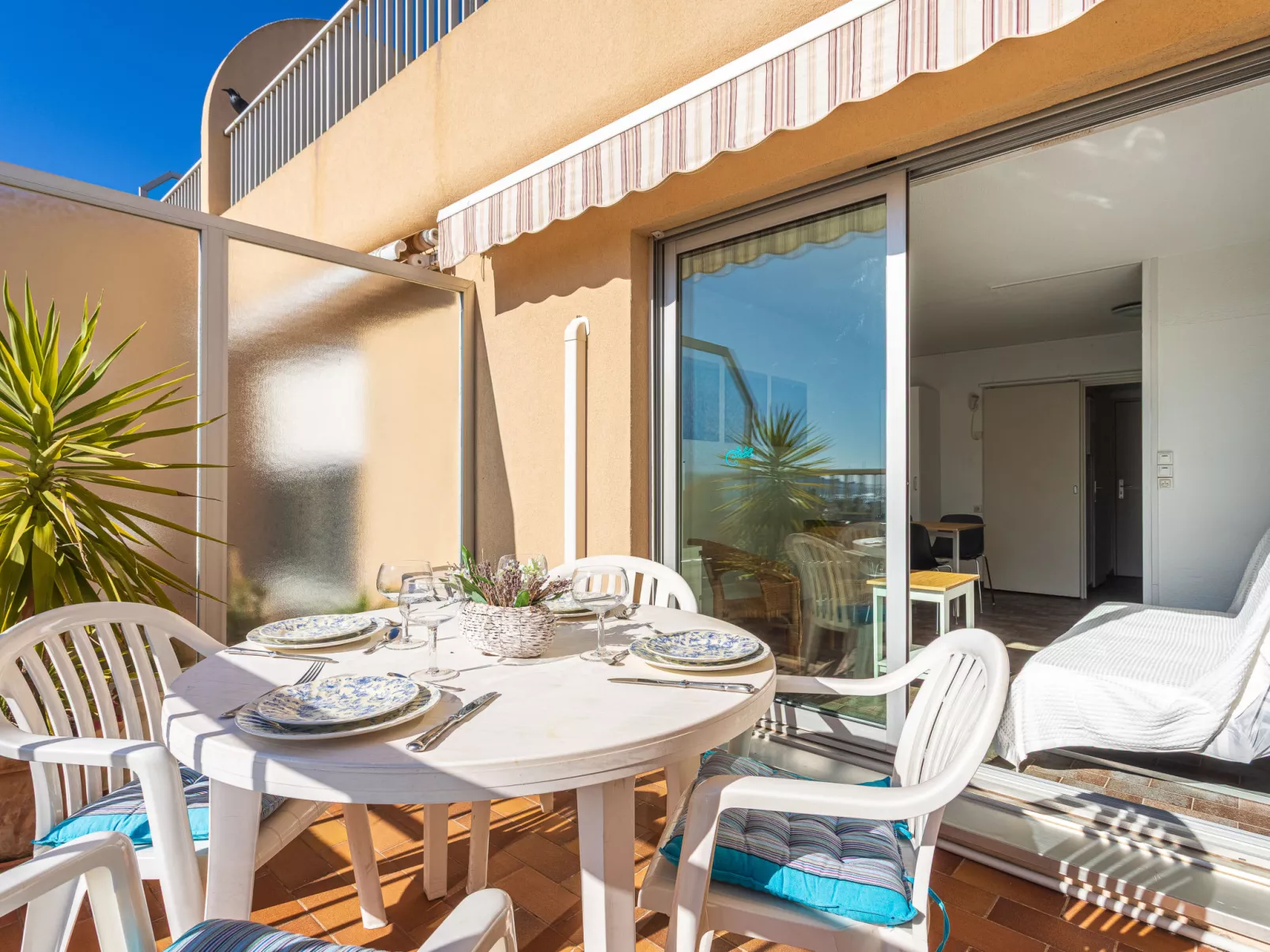 Port de La Gavine - Draußen