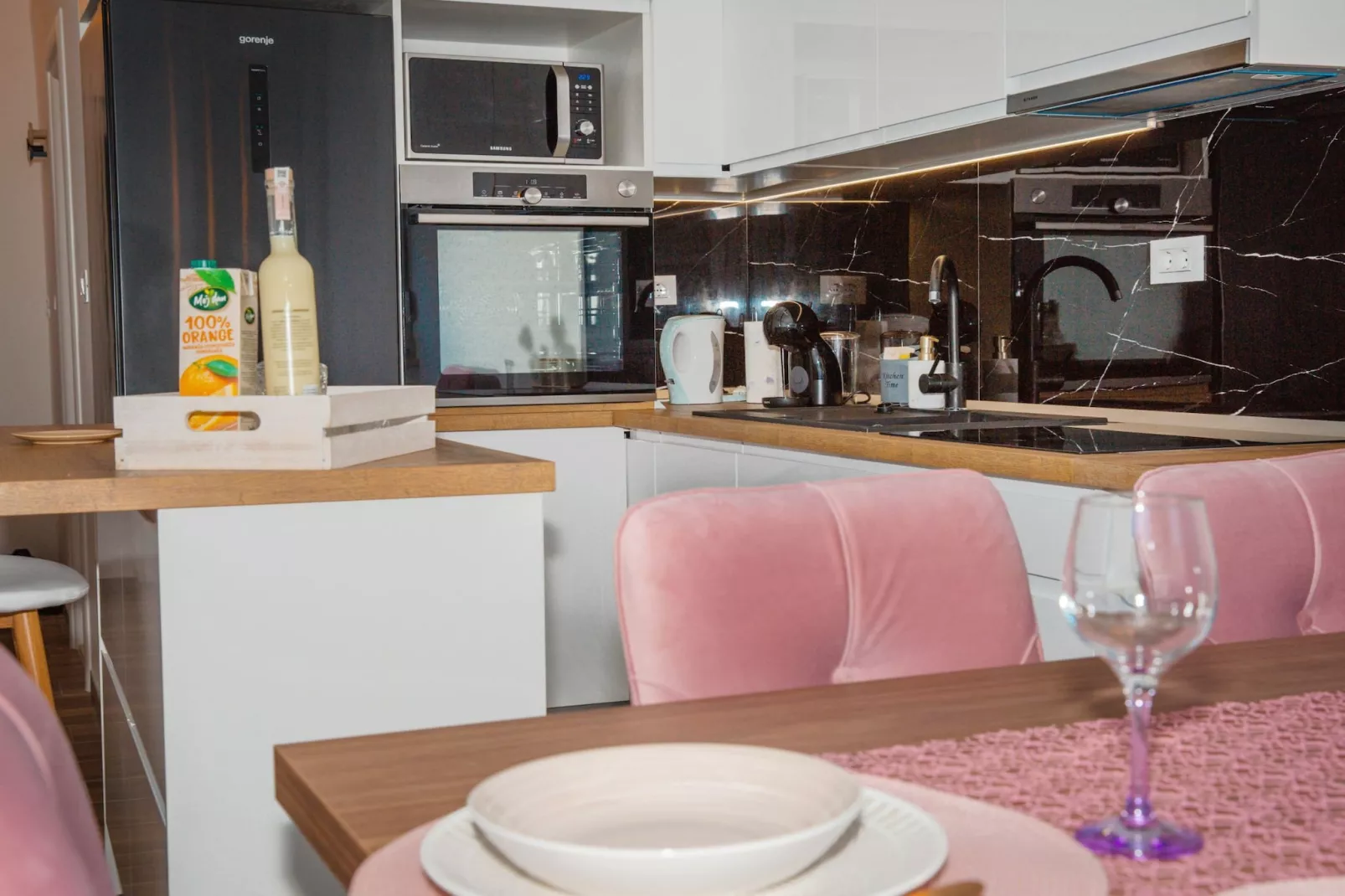Apartment Matko - Two Bedrom Apartment with Beach View - Esszimmer