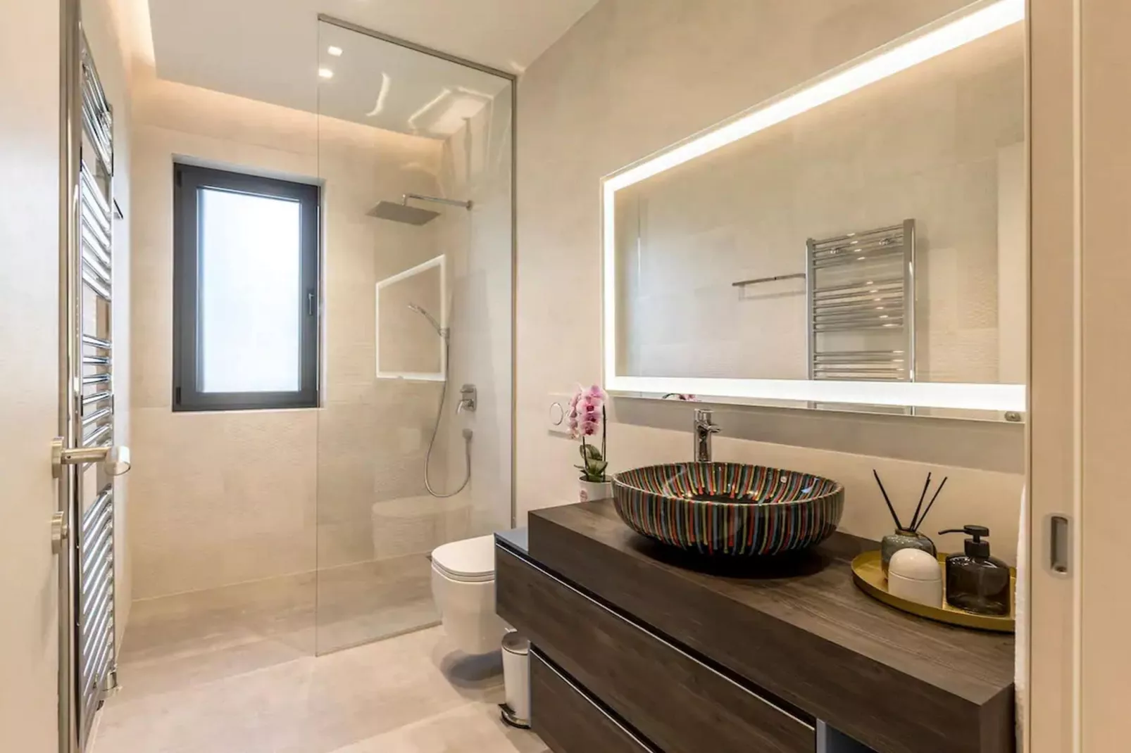 Sophisticated Oasis Residence Villa with Pool - Three Bedroom Villa with Pool - Badezimmer