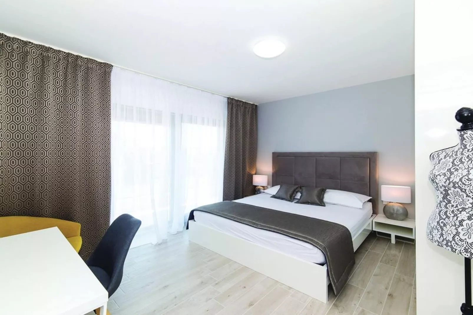 Modern Kastel Villa with Private Pool, Gym, and Large Outdoor Space - Eight Bedroom Villa - Schlafzimmer