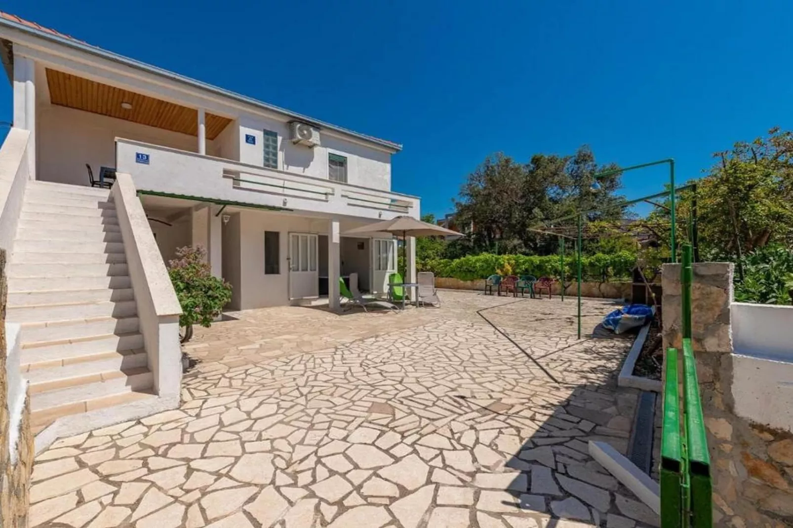 Three Bedroom Holiday Home - Outdoor