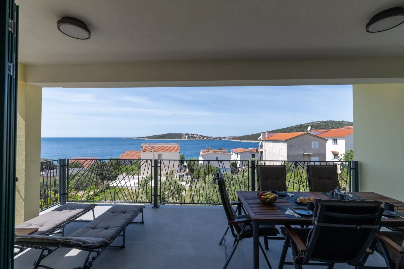 Luxury Living at Horizon Retreat - Deluxe Two Bedroom Apartment (owner  West S6) - Terrasse / balcon