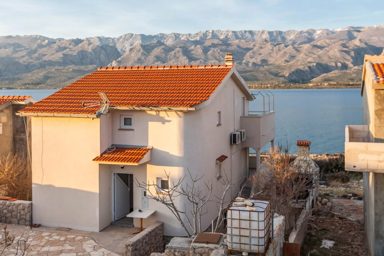 Cozy Apartments in Zadar with Sea and Mountain Views - Studio Apartment with Mountain View (owner 4) - Im Freien