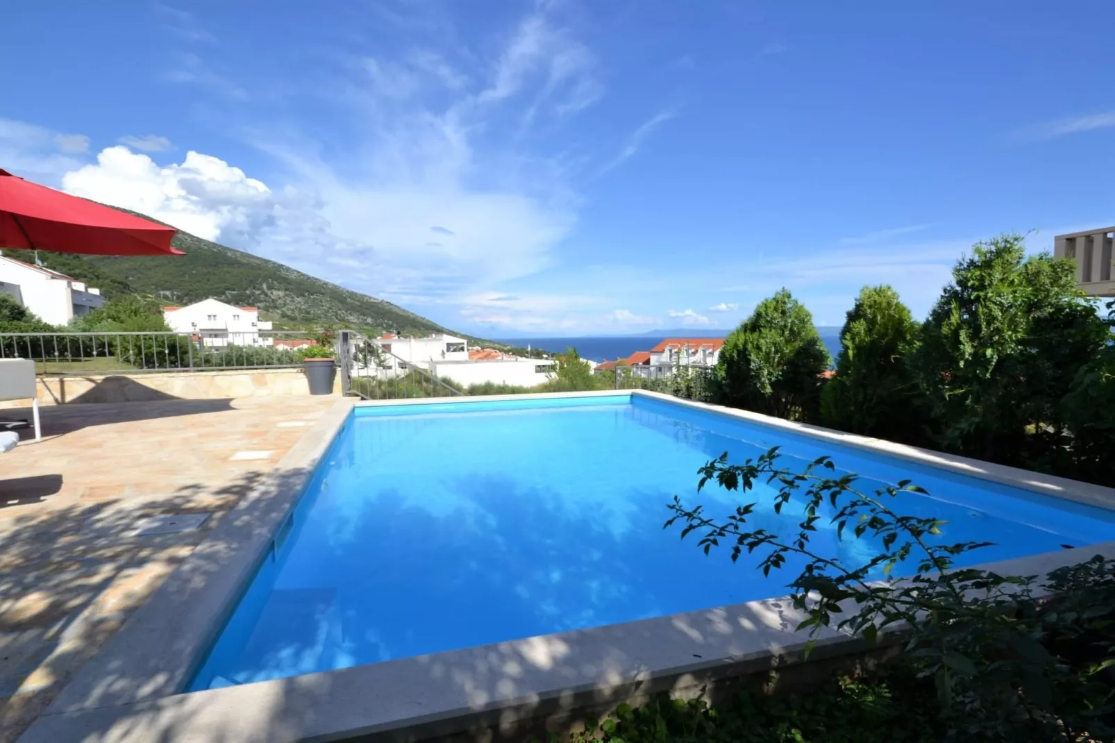 Marvelous Escape Bol Island Villa with Pool - Three Bedroom Villa with Pool - Schwimmbad