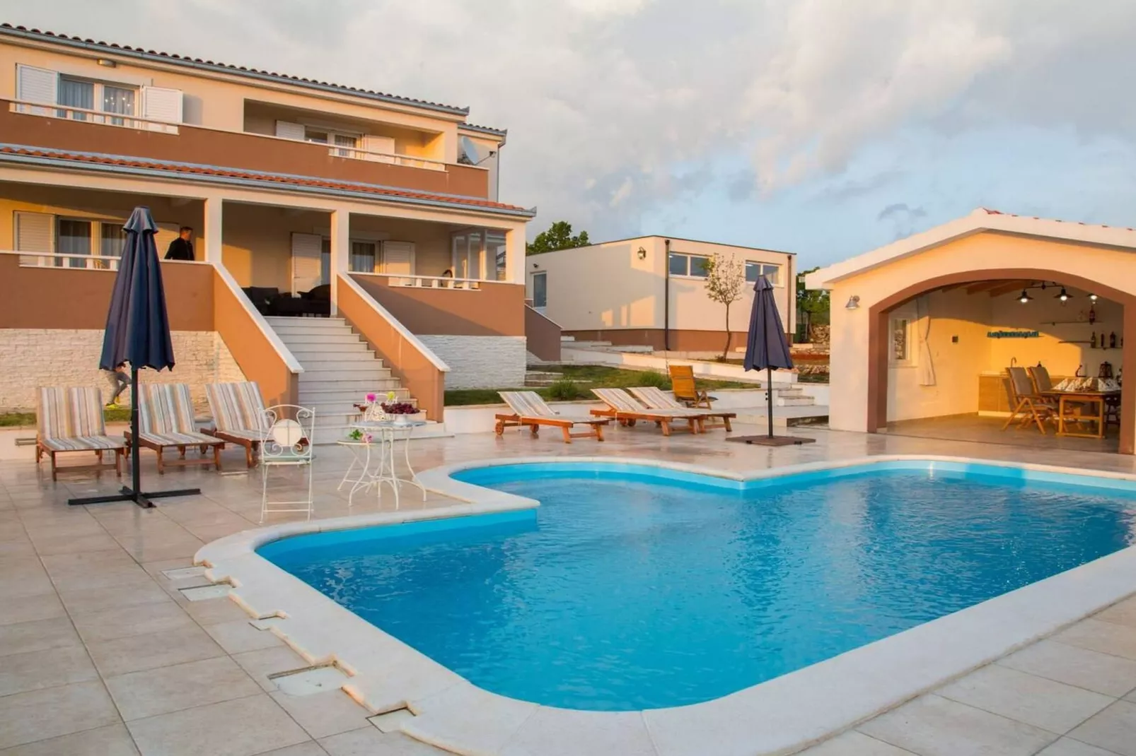 Peaceful Escape with Mountain Views, Heated Pool and Modern Amenities in Radošić - Four Bedroom Villa - Swimming pool