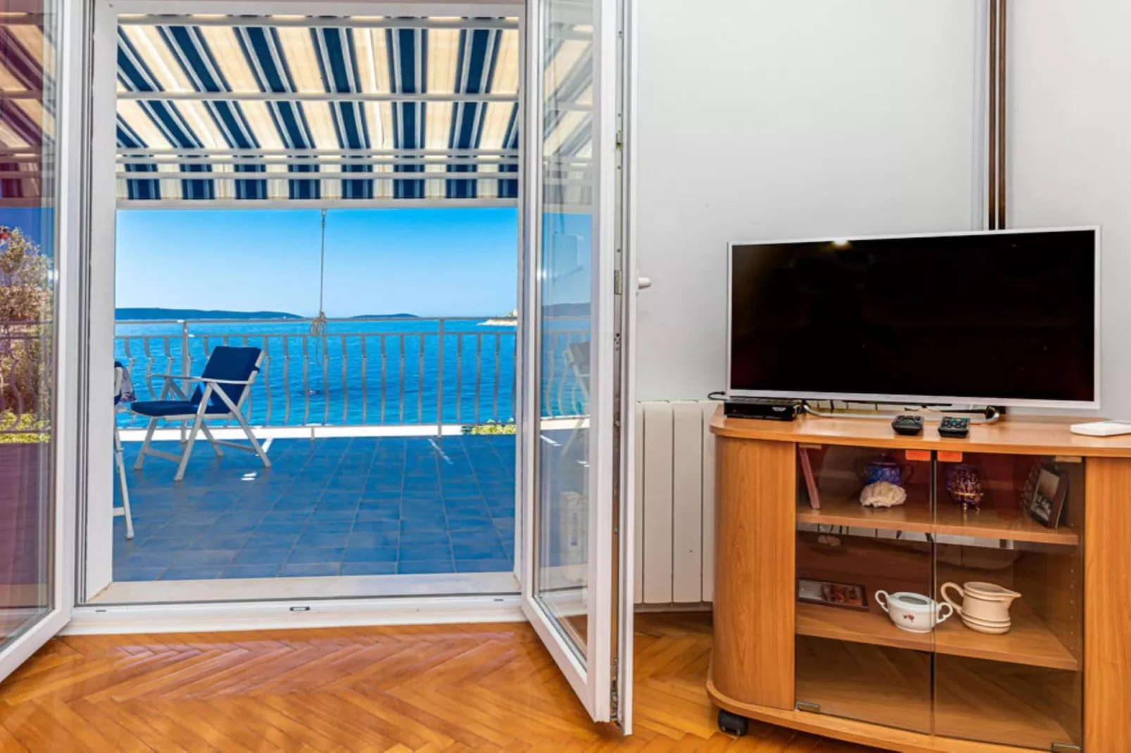 Holiday Home by the Sea with Terrace & Ocean Views on Čiovo - Two Bedroom Holiday Home - Aussicht