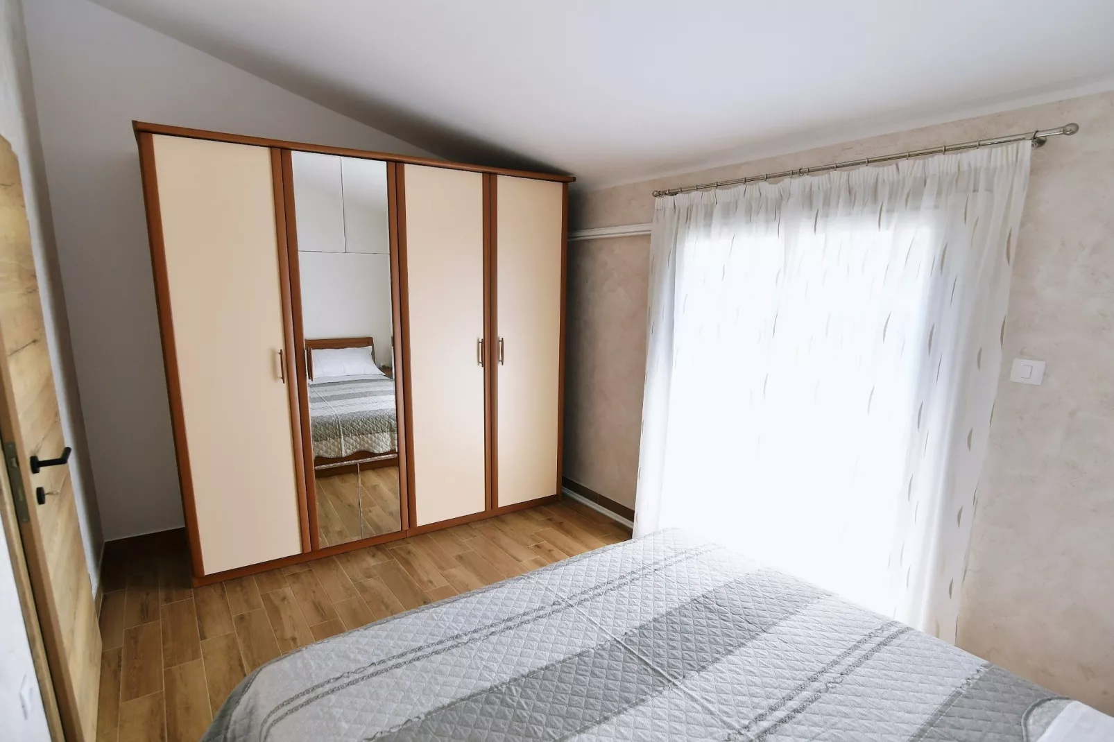 Charming Holiday Home with Terrace and Garden - One Bedroom Holiday Home - Chambre
