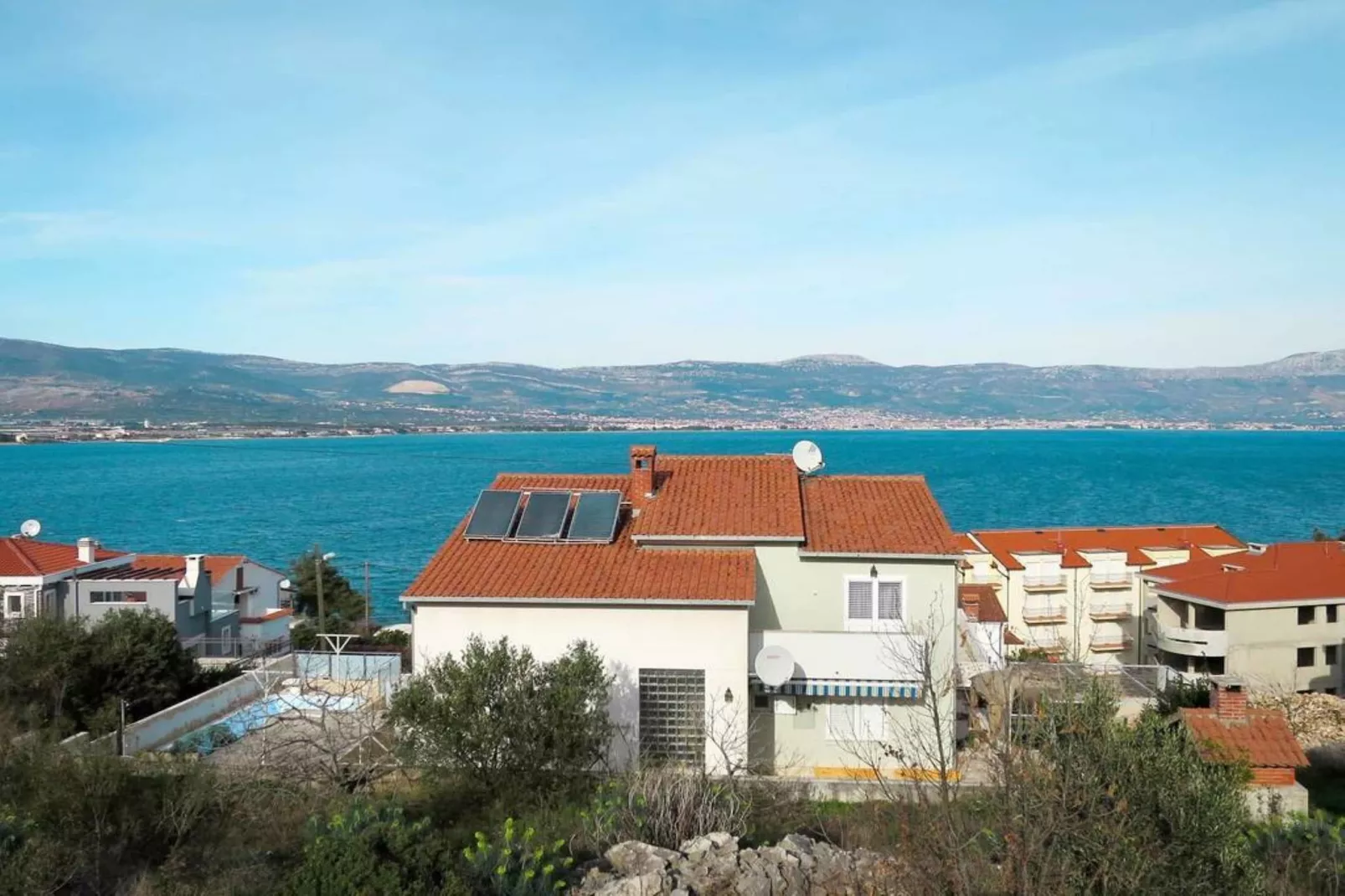 Sea-View Apartments with Pool, Terrace, and Outdoor Lounge in Scenic Čiovo Island - Comfort One Bedroom Apartment (Sollis III) - Outdoor