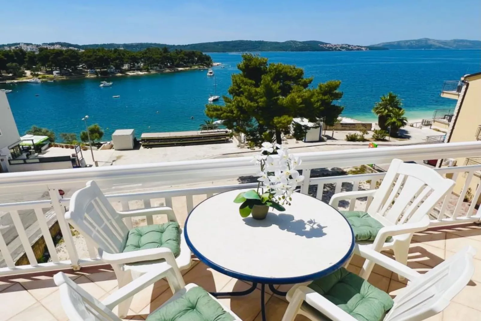 Villa Tomi- Classic Double Room With Sea View (9) - Terrasse/Balkon