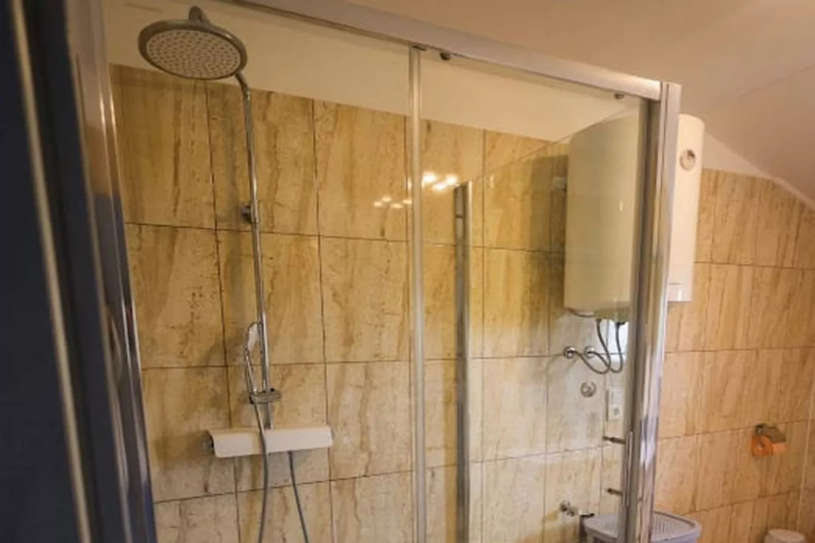 Exclusive Elegant Villa with Pool in Kastel Novi - Seven Bedroom Villa with Pool - Badezimmer