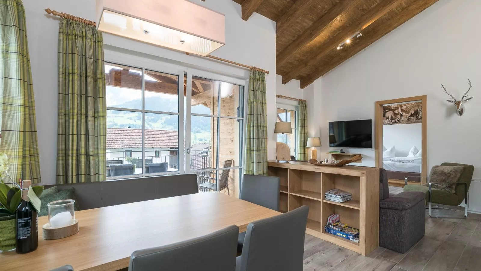 Luxury Tauern Suite Walchen Kaprun 4-Living room