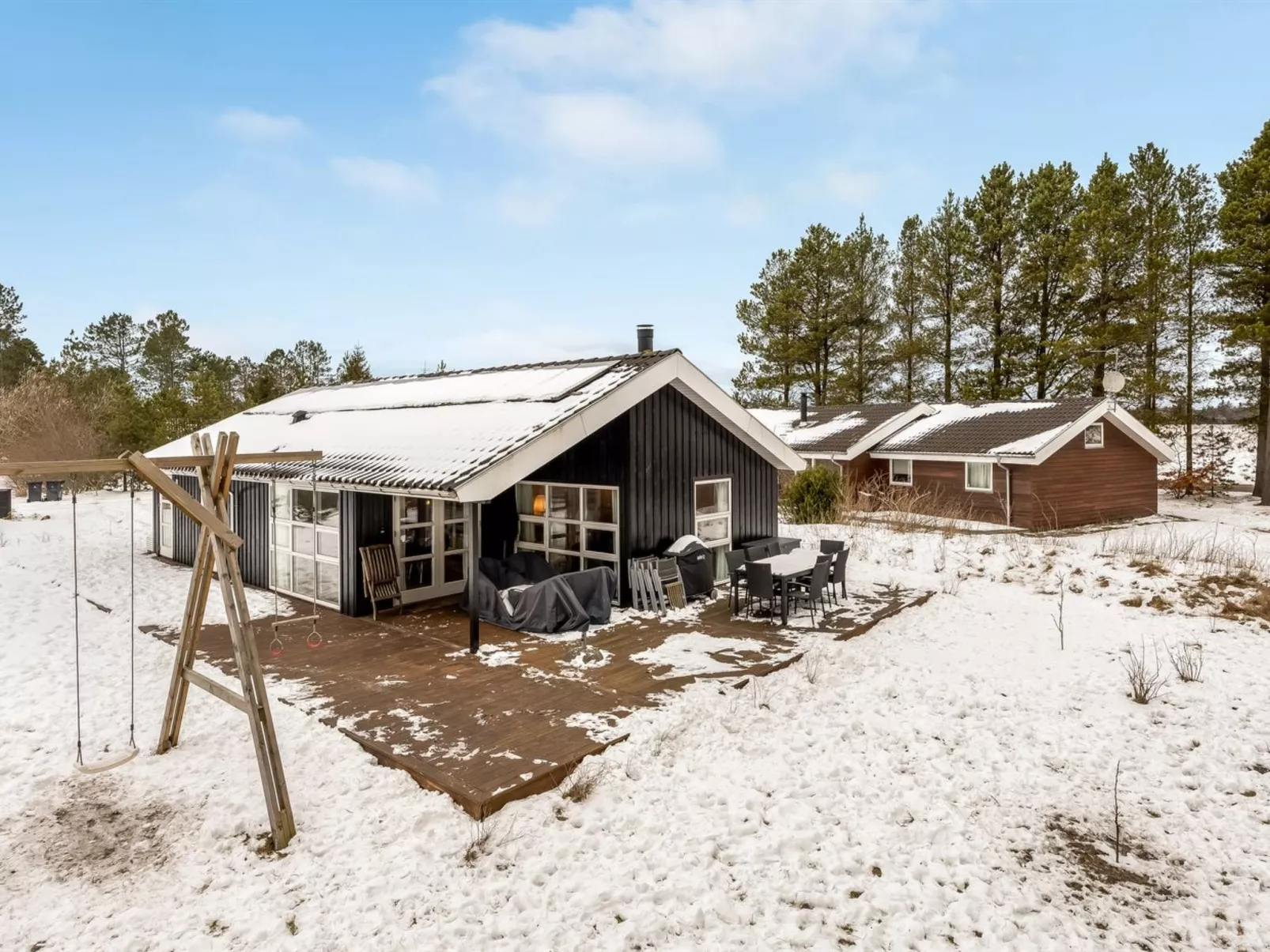 "Rickmer" - 1.9km from the sea - Outside