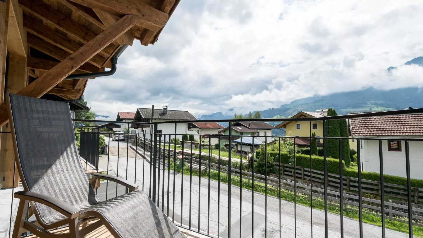 Luxury Tauern Suite Walchen Kaprun 4-Terrace balcony