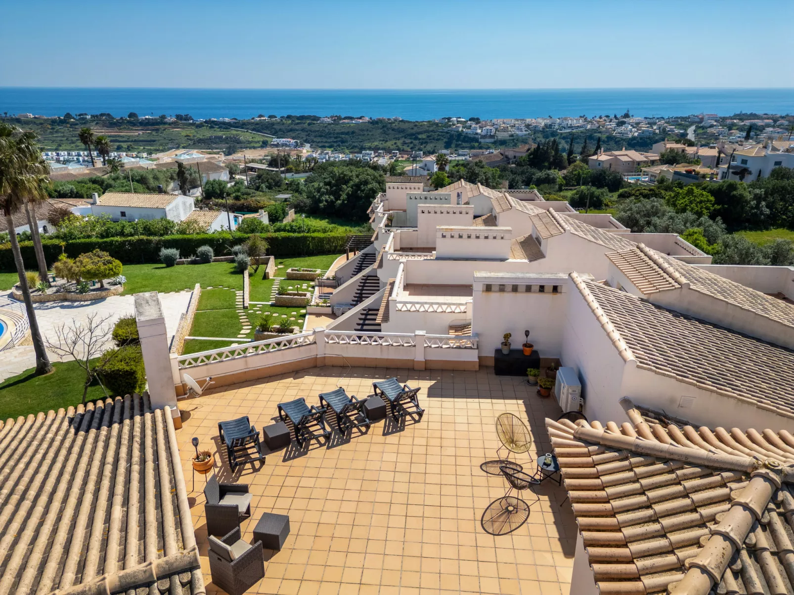 Aguia M T2 - VIP Properties - Outside