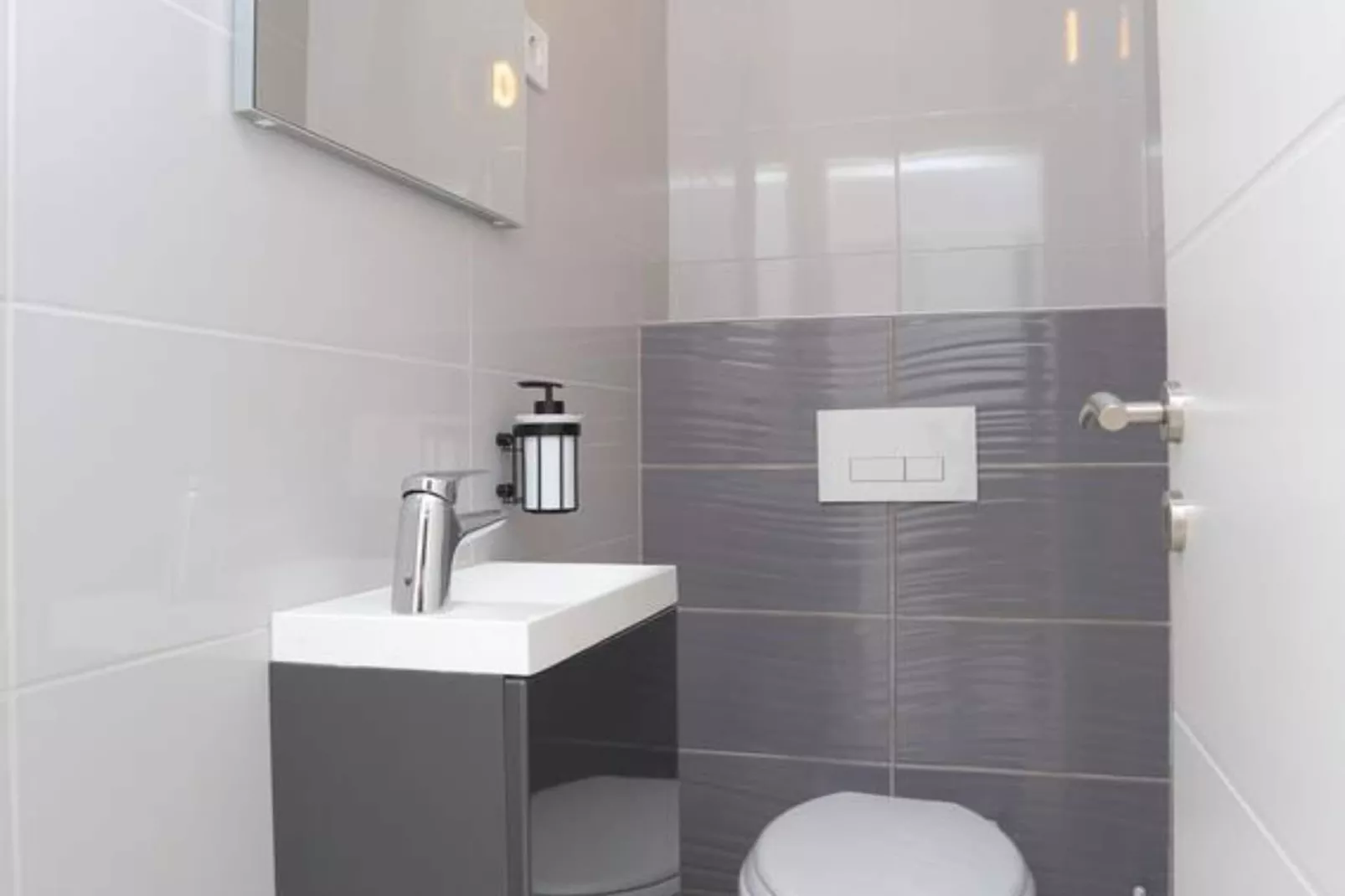 Holiday Home Nada Rogoznica - Six Bedroom Holiday Home - Bathroom