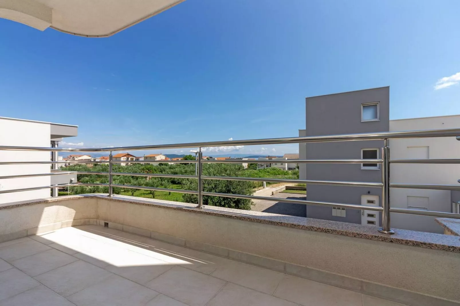 Modern Apartments with Private Balcony - One Bedroom Apartment (Owner S1) - Terrasse/Balkon