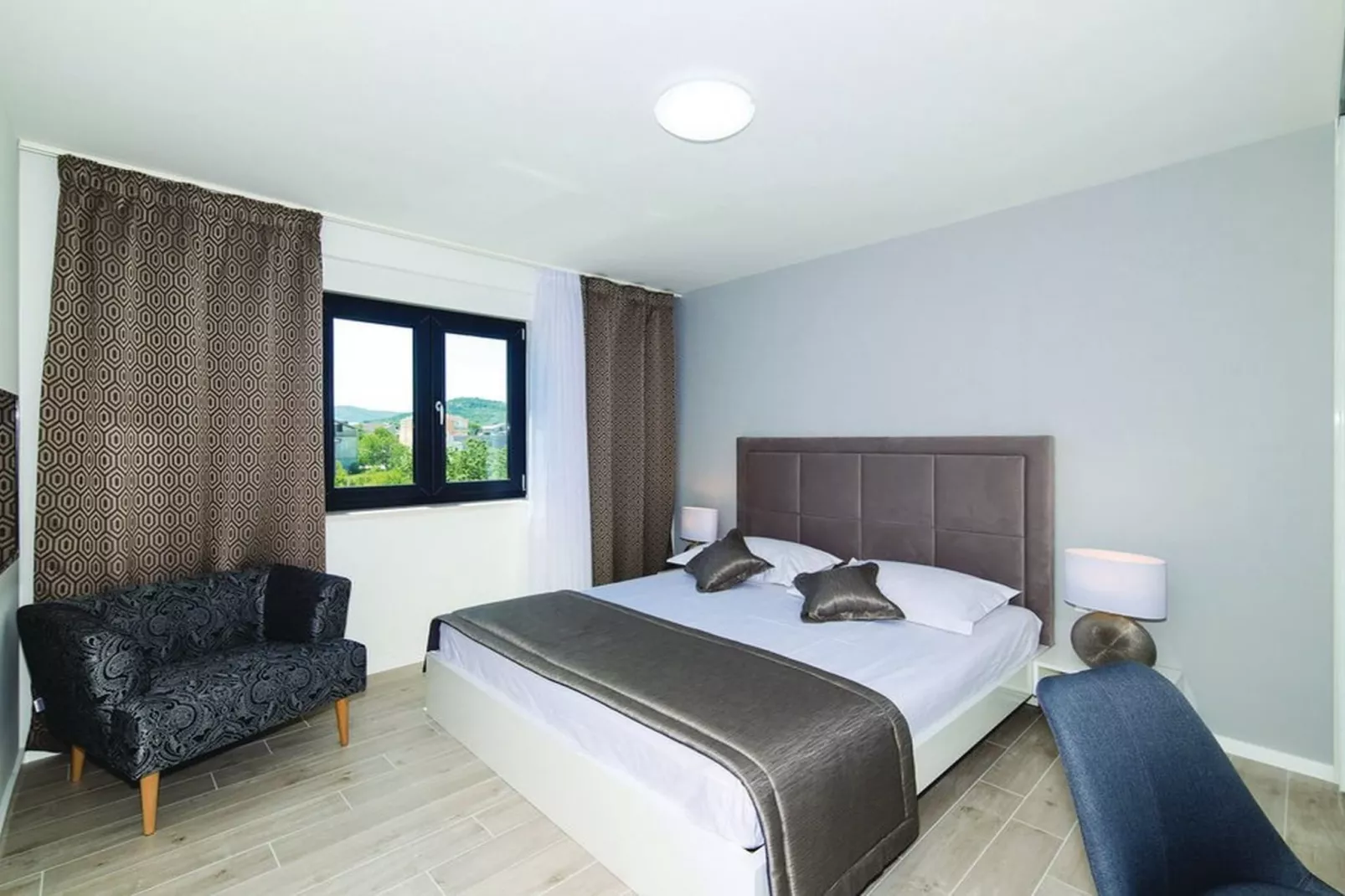 Modern Kastel Villa with Private Pool, Gym, and Large Outdoor Space - Eight Bedroom Villa - Schlafzimmer
